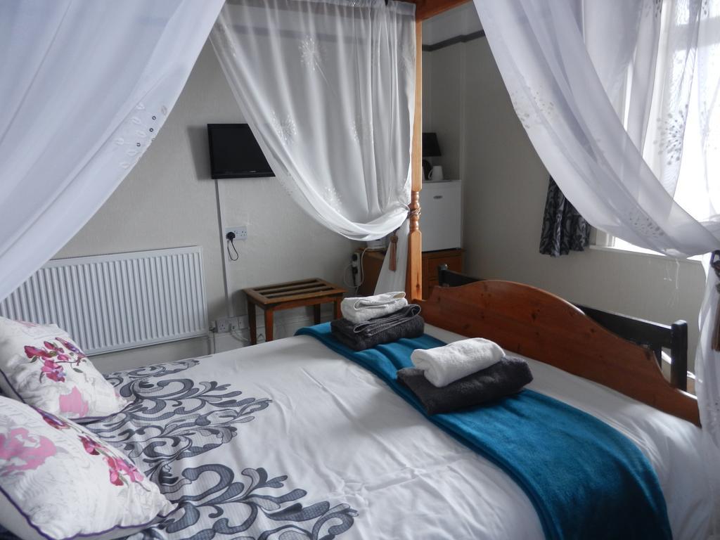 Somerton Guest house Lowestoft