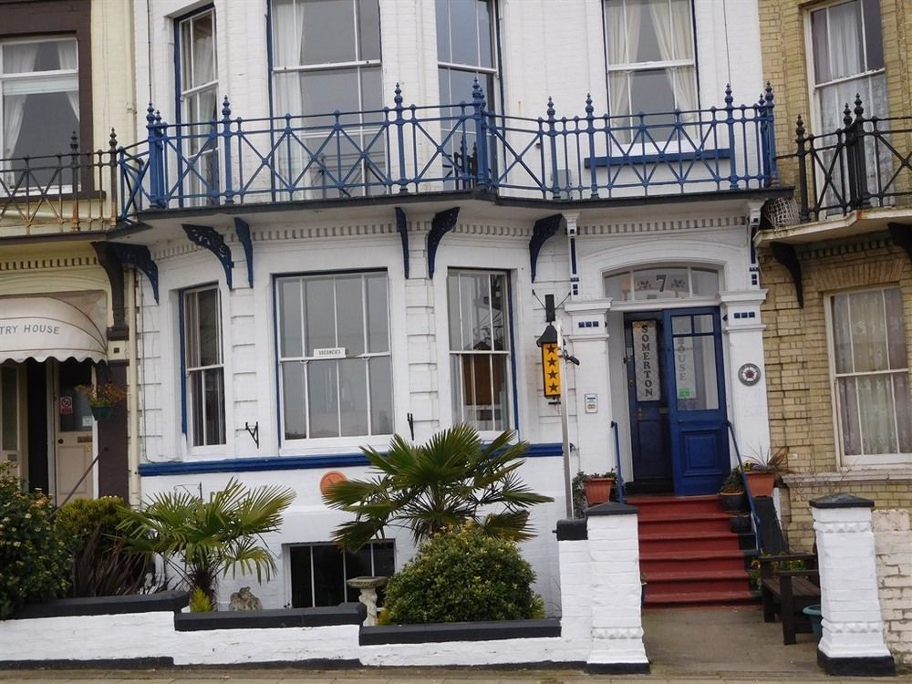 Somerton Guest house 4*