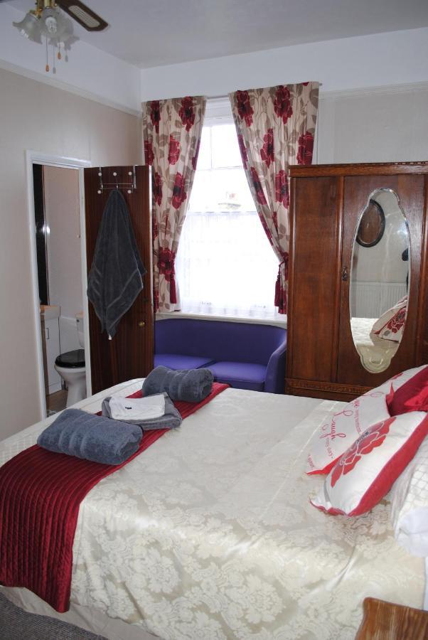 Guest house Somerton 4*